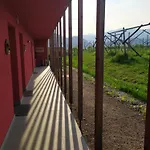 Κατάλυμα σε φάρμα 8 Grappoli Agritur