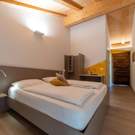 8 Grappoli Agritur Trente