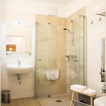 8 Grappoli Agritur Trento