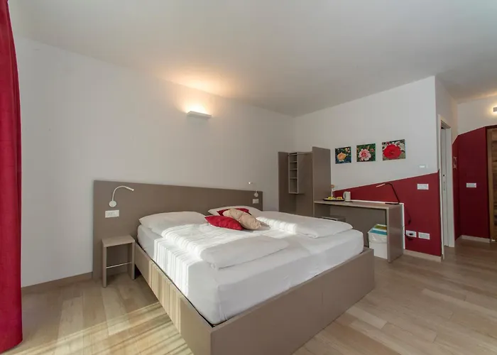 8 Grappoli Agritur טרנטו